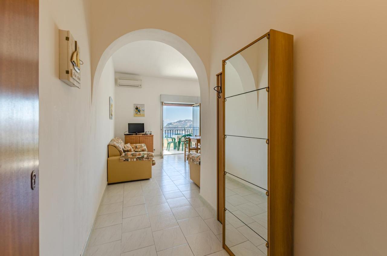 Appartement Casa Vacanze Andreana à Letojanni Extérieur photo