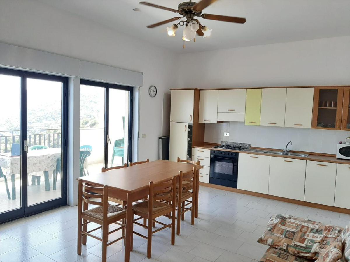 Appartement Casa Vacanze Andreana à Letojanni Extérieur photo