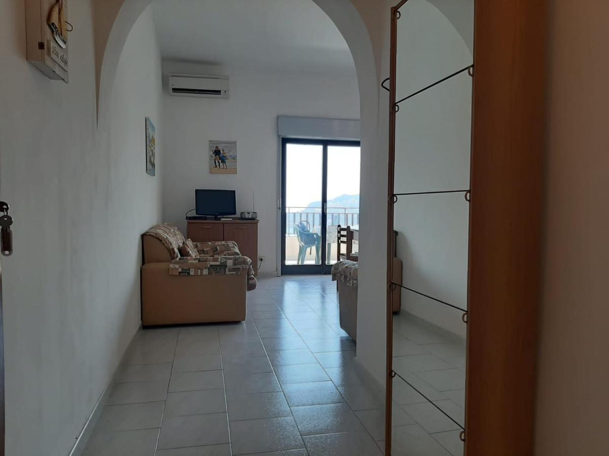 Appartement Casa Vacanze Andreana à Letojanni Extérieur photo
