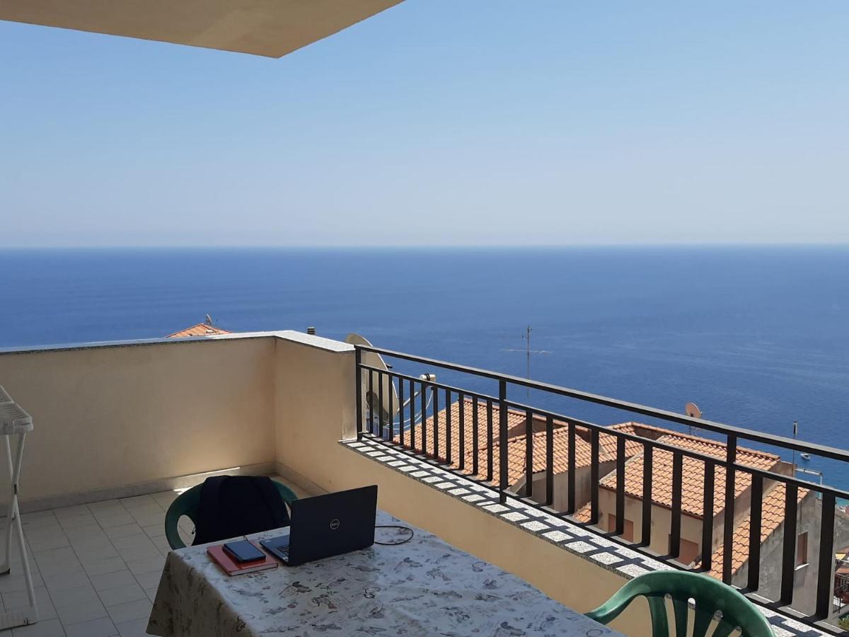 Appartement Casa Vacanze Andreana à Letojanni Extérieur photo